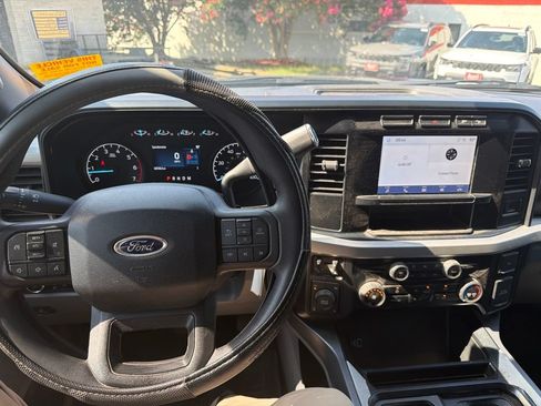 Used 2023 Ford F250 XLT w/ FX4 Off-Road Package AWD/4WD image 19