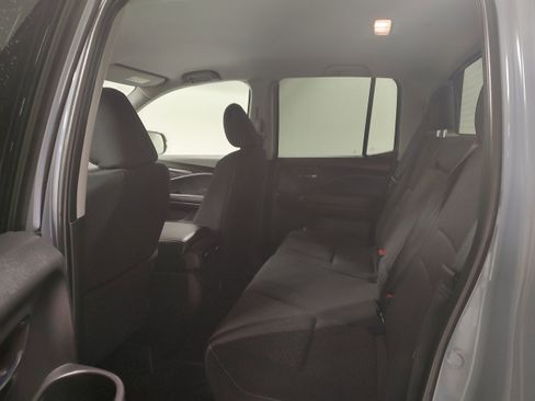 Used 2024 Honda Ridgeline Sport image 10