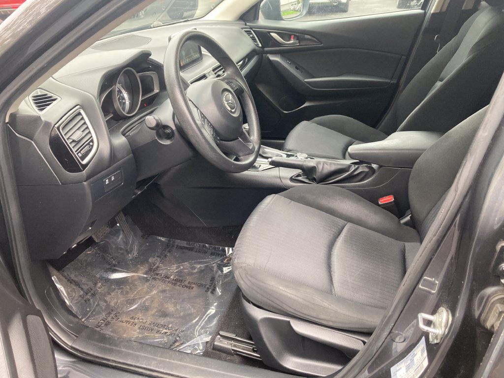 Used 2016 MAZDA MAZDA3 i Sport FWD image 12