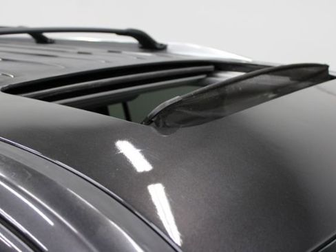 Used 2016 Cadillac Escalade ESV Luxury image 6