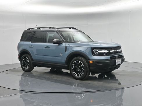 Used 2023 Ford Bronco Sport Outer Banks w/ Tech Package image 31