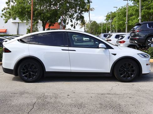 Used 2022 Tesla Model X AWD/4WD image 18