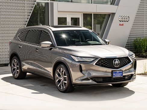 Used 2024 Acura MDX SH-AWD w/ Technology Package image 2