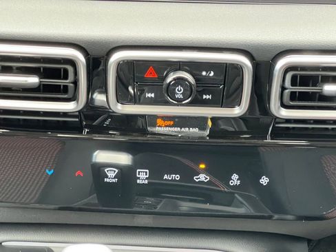 New 2026 Nissan Sentra SR image 4