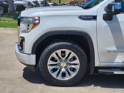 Used 2019 GMC Sierra 1500 Denali w/ Technology Package AWD/4WD image 8