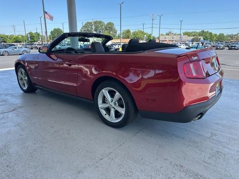 Used 2011 Ford Mustang GT Premium w/ Comfort Pkg RWD image 5