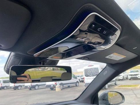 Used 2024 Mercedes-Benz GLC 300 image 24