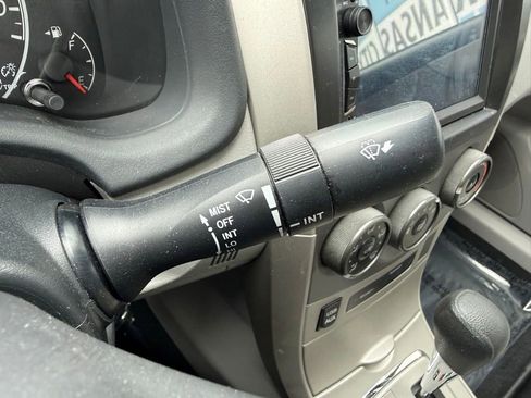 Used 2013 Toyota Corolla LE FWD image 21