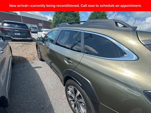 Used 2025 Subaru Outback Limited XT AWD/4WD image 8
