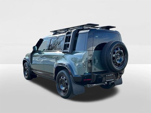 New 2026 Land Rover Defender 110 image 2