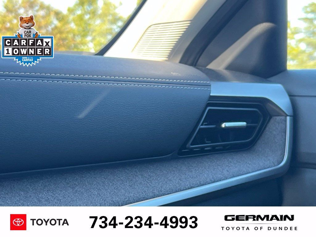 Used 2026 Nissan Kicks SV FWD image 20