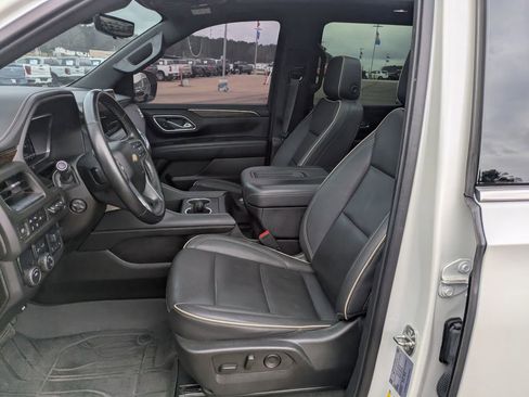 Used 2023 Chevrolet Tahoe Premier w/ Premium Package image 7