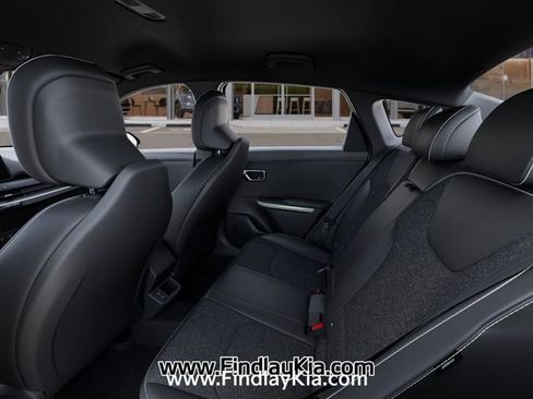 New 2025 Kia K4 GT-Line image 21