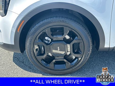 Used 2024 Kia Sorento SX AWD/4WD image 11