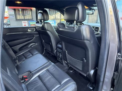 Used 2015 Jeep Grand Cherokee Limited image 24
