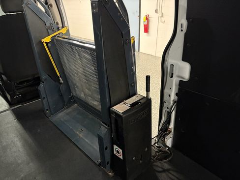 Used 2020 Ford Transit 150 Low Roof AWD w/ Interior Upgrade Package image 15