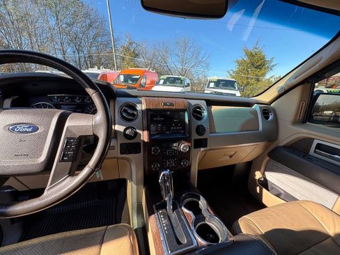 Used 2013 Ford F150 Lariat w/ Lariat Chrome Pkg image 12