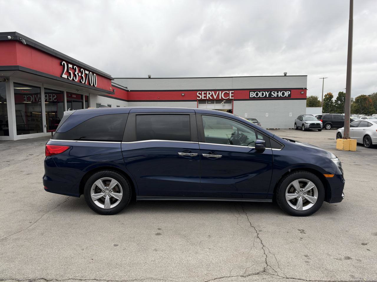 Used 2020 Honda Odyssey EX-L image 2