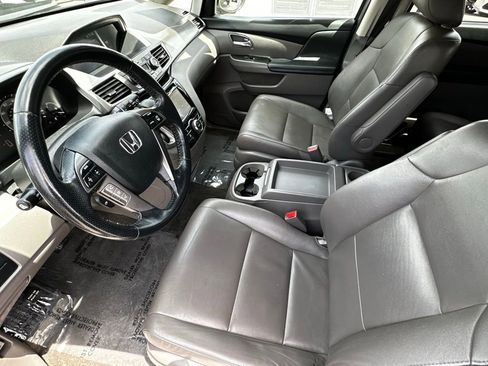 Used 2014 Honda Odyssey EX-L image 18
