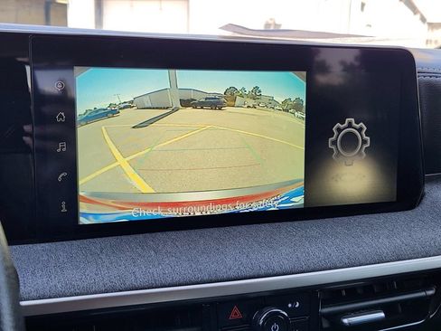 Certified 2025 Nissan Kicks SV AWD/4WD image 14