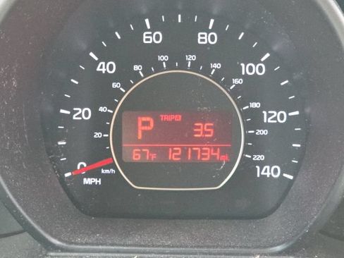 Used 2018 Kia Soul FWD image 38