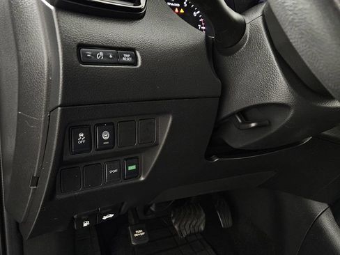 Used 2022 Nissan Rogue Sport S FWD image 20