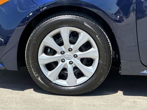 Used 2026 Toyota Corolla LE FWD image 34