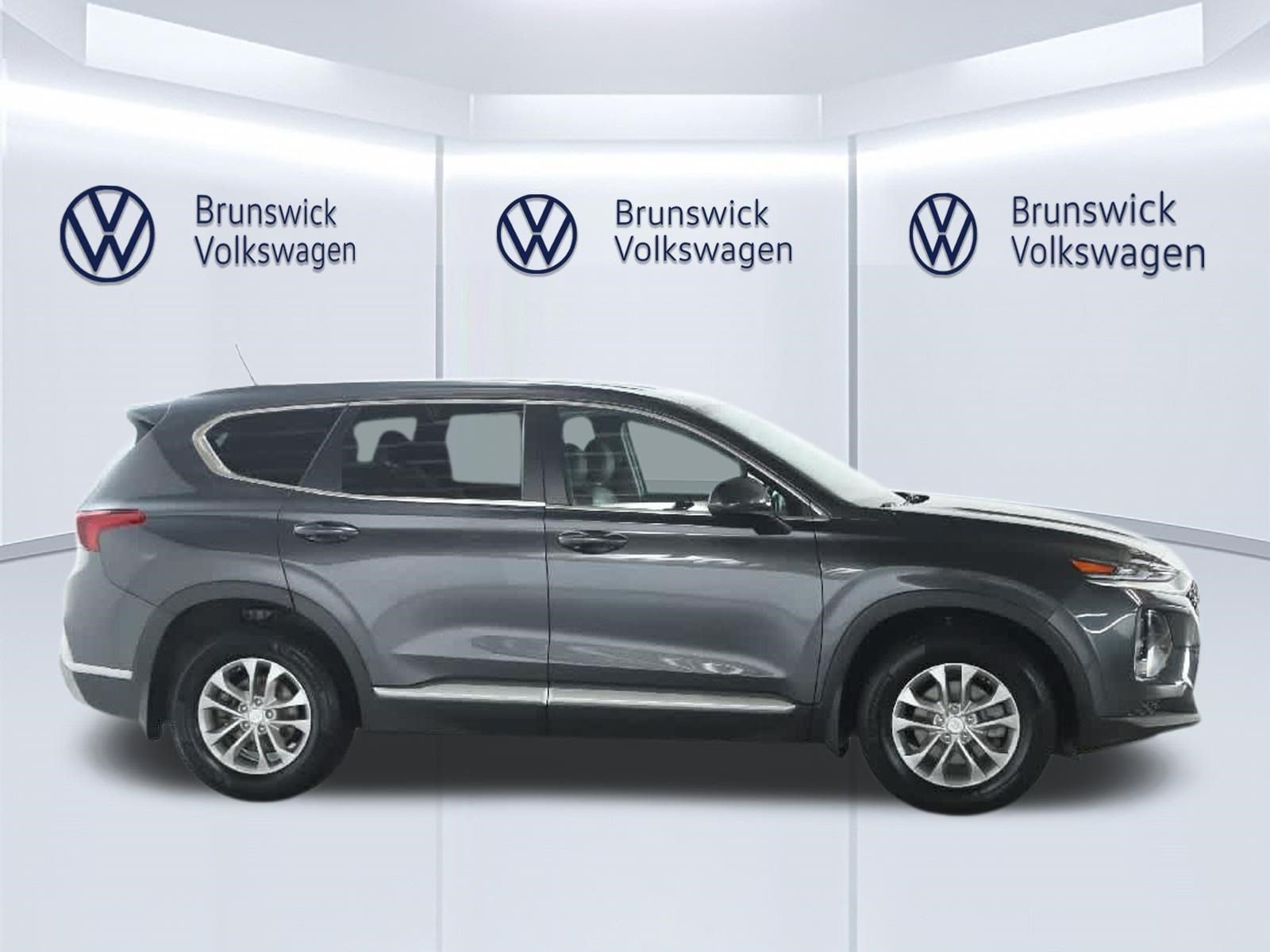 Used 2020 Hyundai Santa Fe SE FWD image 11