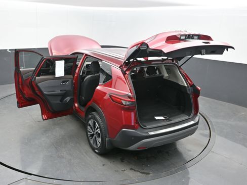 Certified 2023 Nissan Rogue SV image 42