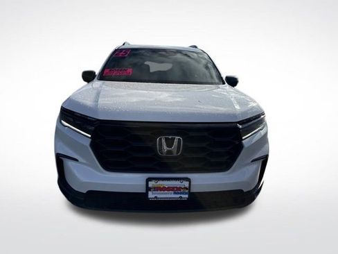 Certified 2025 Honda Pilot Sport image 8