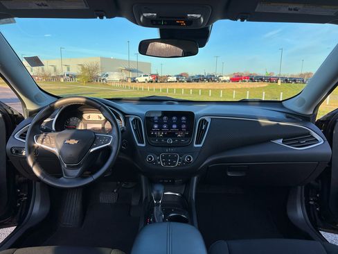 Used 2024 Chevrolet Malibu LT w/ Midnight Edition image 19