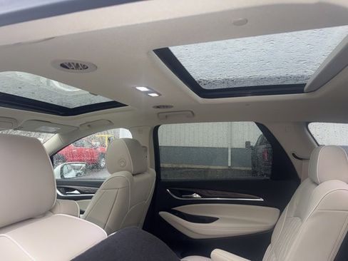 Used 2023 Buick Enclave Avenir w/ Avenir Technology Package image 22