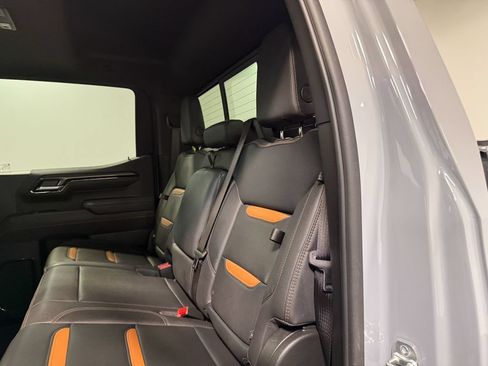 Used 2025 GMC Sierra 1500 AT4 w/ AT4 Preferred Package AWD/4WD image 48