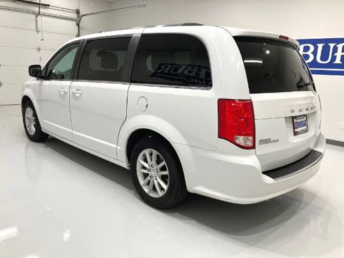 Used 2019 Dodge Grand Caravan SXT image 11