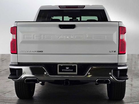 Used 2022 Chevrolet Silverado 1500 LTZ w/ LTZ Premium Package image 4