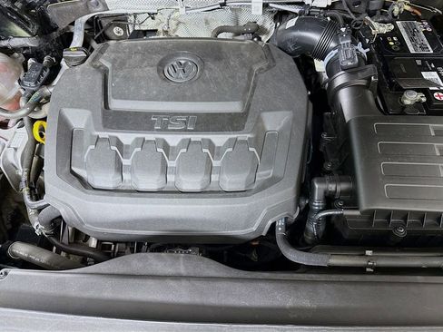 Used 2023 Volkswagen Tiguan SE FWD image 33