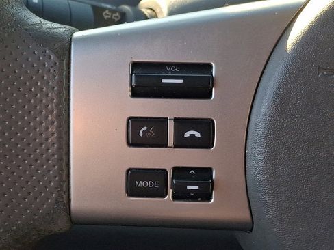 Used 2015 Nissan Frontier S image 19