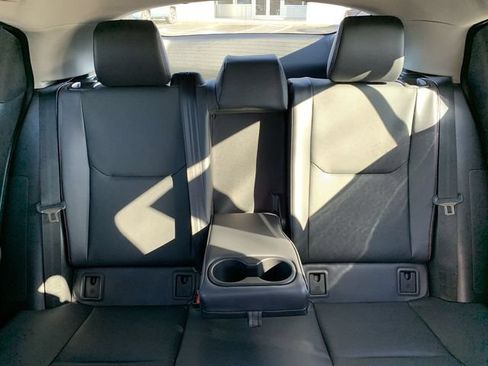 New 2025 Toyota Prius Plug-In Hybrid FWD image 31