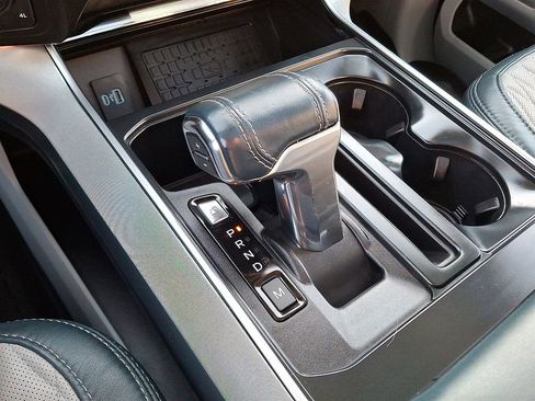 Used 2023 Ford F150 Limited image 17