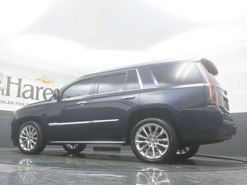 Used 2020 Cadillac Escalade Luxury AWD/4WD image 56