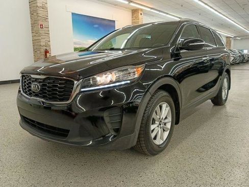 Used 2019 Kia Sorento FWD V6 w/ LX V6 Convenience Package image 1