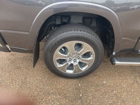 Used 2026 RAM 1500 Big Horn AWD/4WD image 8