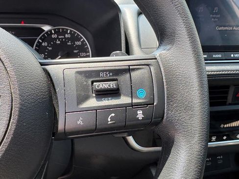 Used 2024 Nissan Rogue SV AWD/4WD image 13