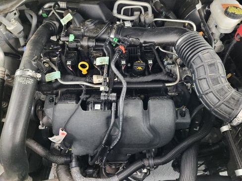 Used 2019 Ford Explorer XLT FWD image 30