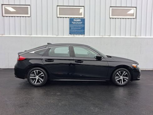 Used 2023 Honda Civic LX image 8