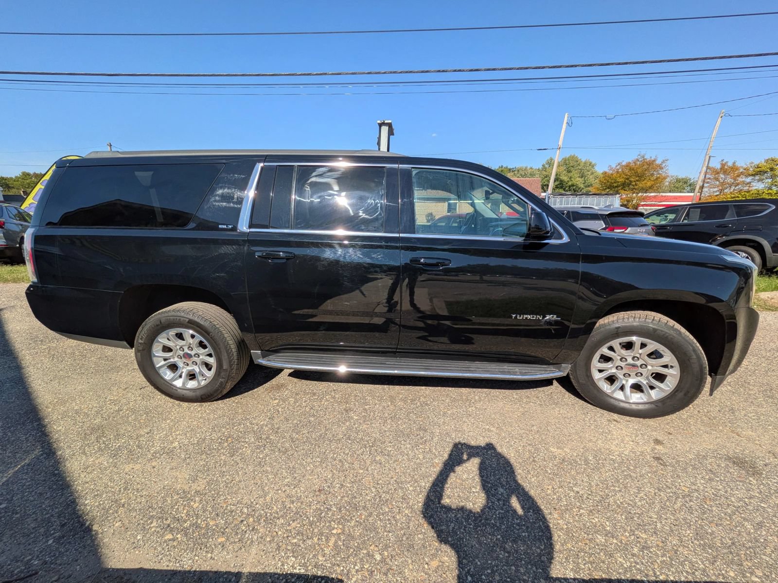 Used 2020 GMC Yukon XL SLT AWD/4WD image 7
