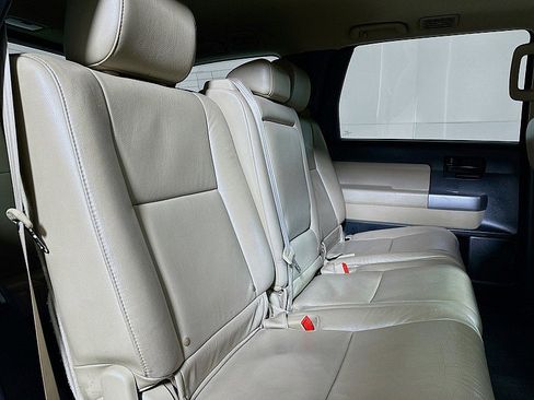Used 2013 Toyota Sequoia SR5 image 29
