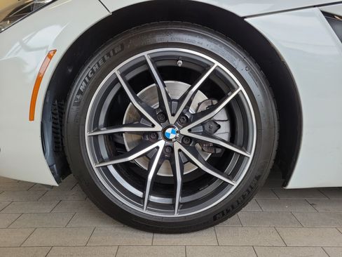 Used 2022 BMW Z4 sDrive30i w/ Driving Assistance Package RWD image 12