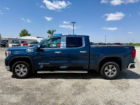 Used 2021 GMC Sierra 1500 SLE w/ X31 Off-Road Package AWD/4WD image 1