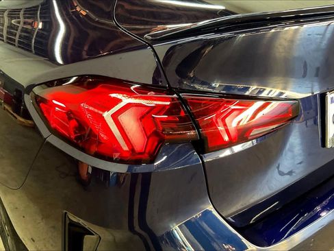 Used 2025 BMW M235i xDrive w/ Premium Package image 32